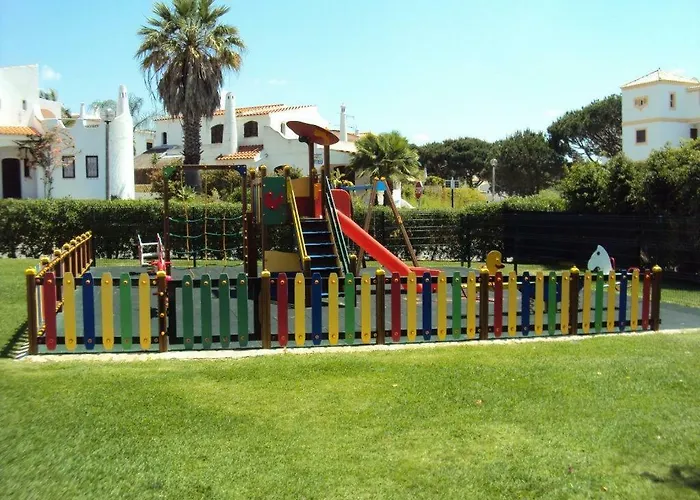 The Old Village * Βιλαμούρα