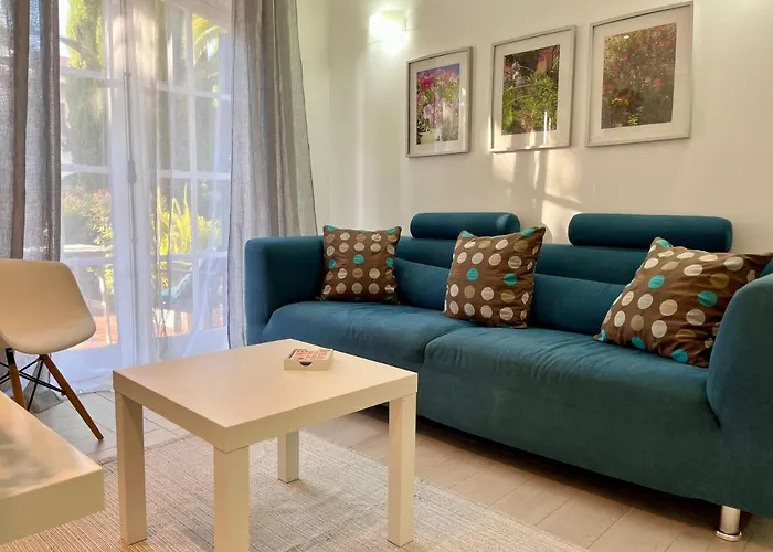 Apartament The Old Village